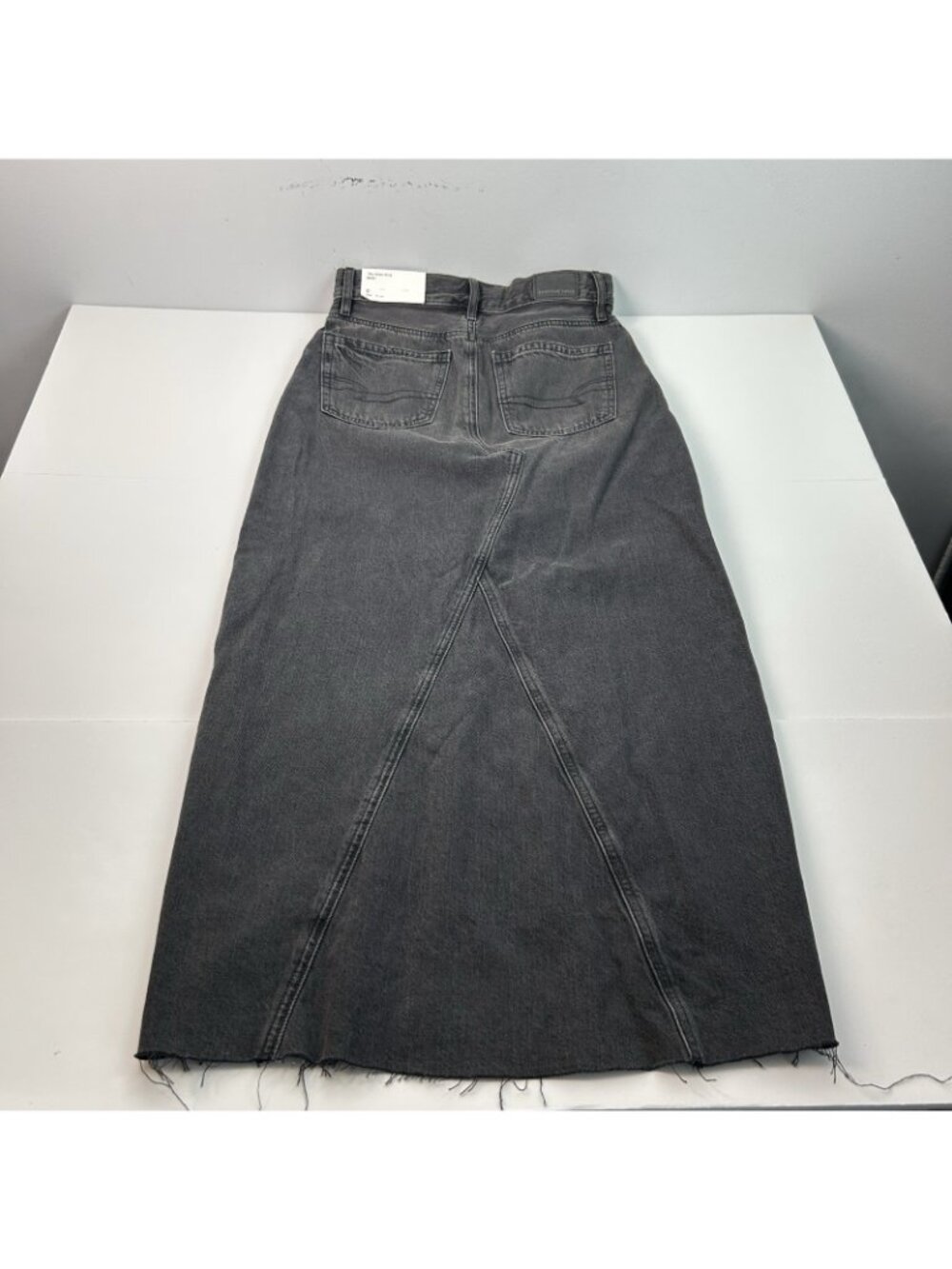 NWT American Eagle 90s High Rise Maxi Skirt Black Denim Front Slit Size 0/25W - Picture 10 of 13